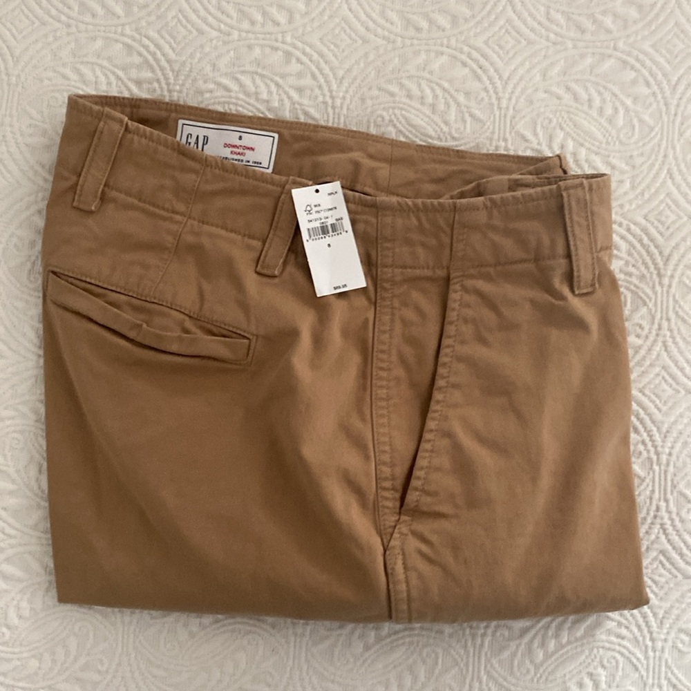 GAP “Downtown Khaki” Classic Cropped Straight Leg Chinos